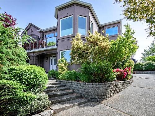 1851 Teal Pl, Courtenay, BC 