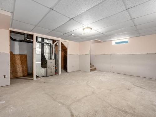 1619 Cariboo Hwy 97, Clinton, BC - Indoor Photo Showing Basement