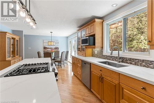 1271 Bruce Rd 4, Brockton, ON - Indoor Photo Showing Kitchen