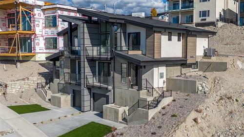 101-1100 Antler Drive, Penticton, BC - Outdoor