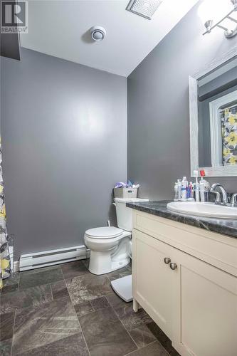 4 Decatur Place, Paradise, NL - Indoor Photo Showing Bathroom