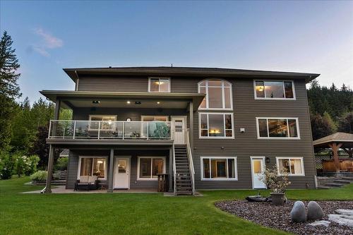 804 Fernwood Drive, Castlegar, BC - Outdoor With Deck Patio Veranda With Facade