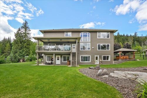 804 Fernwood Drive, Castlegar, BC - Outdoor With Deck Patio Veranda