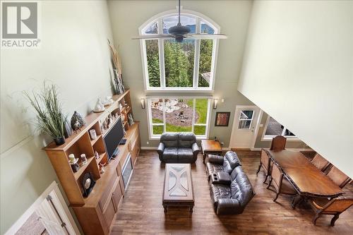 804 Fernwood Drive, Castlegar, BC - Indoor Photo Showing Other Room