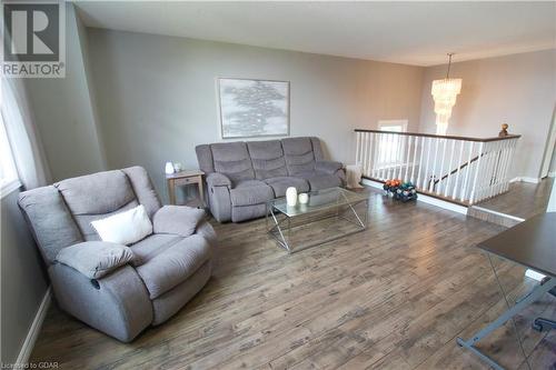 12 Robertson Street, Fergus, ON - Indoor Photo Showing Living Room