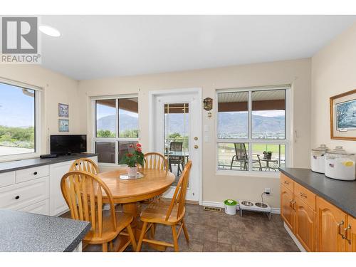 4206 Golf Course Drive, Osoyoos, BC - Indoor Photo Showing Dining Room