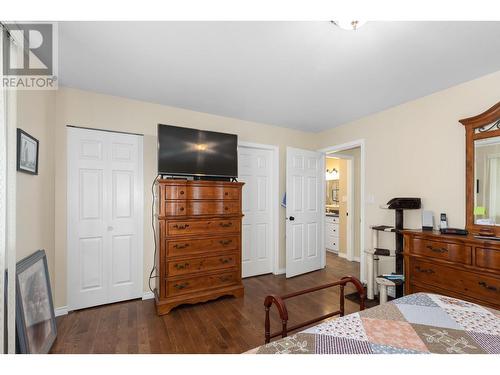 4206 Golf Course Drive, Osoyoos, BC - Indoor Photo Showing Bedroom