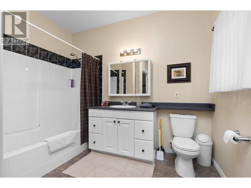 4206 Golf Course Drive, Osoyoos, BC - Indoor Photo Showing Bathroom