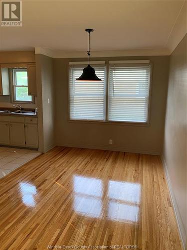 3188 Woodland Avenue, Windsor, ON - Indoor Photo Showing Other Room