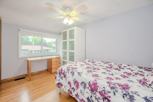 39 Cardinal Drive, Hamilton, ON - Indoor Photo Showing Bedroom