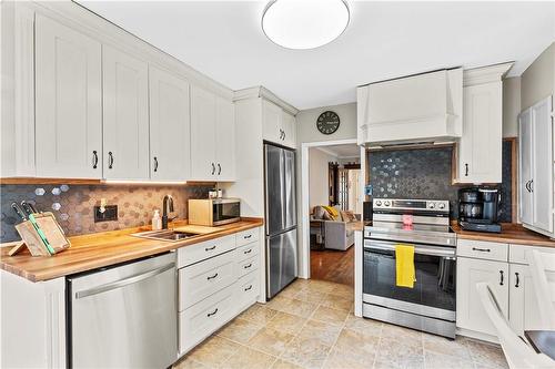 229 Tolton Avenue, Hamilton, ON - Indoor Photo Showing Kitchen