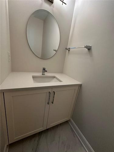7174 Parsa Street, Niagara Falls, ON - Indoor Photo Showing Bathroom
