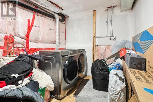 1182 Silverfox Drive, London, ON - Indoor Photo Showing Laundry Room