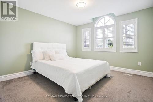 1182 Silverfox Drive, London, ON - Indoor Photo Showing Bedroom