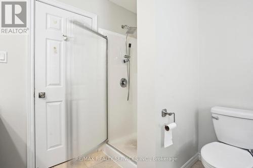 1182 Silverfox Drive, London, ON - Indoor Photo Showing Bathroom