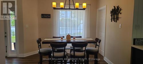 115 Rollies Bay Road, Curve Lake First Nation 35, ON - Indoor Photo Showing Dining Room