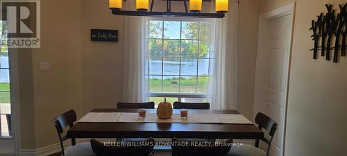 115 Rollies Bay Road, Curve Lake First Nation 35, ON - Indoor Photo Showing Dining Room