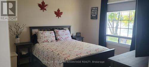 115 Rollies Bay Road, Curve Lake First Nation 35, ON - Indoor Photo Showing Bedroom