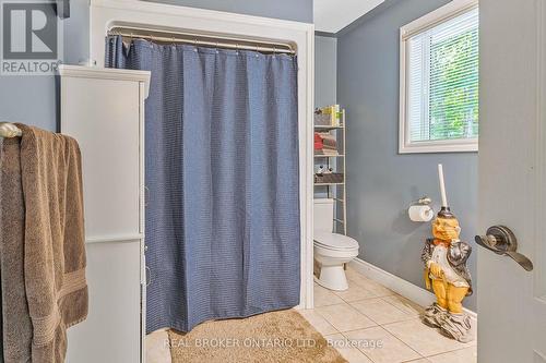 87 Farlain Lake Road E, Tiny, ON - Indoor Photo Showing Bathroom