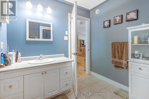 87 Farlain Lake Road E, Tiny, ON - Indoor Photo Showing Bathroom