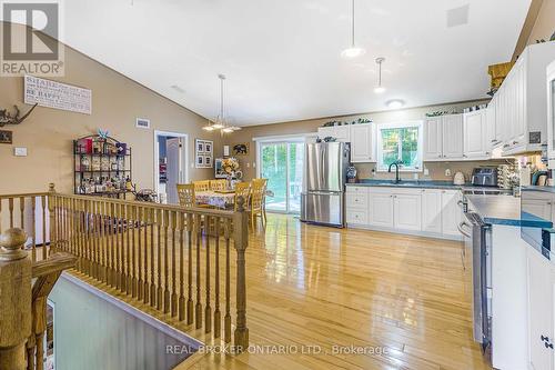 87 Farlain Lake Road E, Tiny, ON - Indoor Photo Showing Kitchen