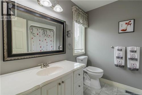 10 Lantern Street, Picadilly, NB - Indoor Photo Showing Bathroom