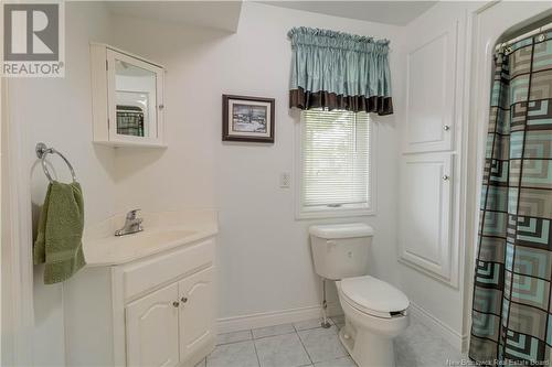 10 Lantern Street, Picadilly, NB - Indoor Photo Showing Bathroom