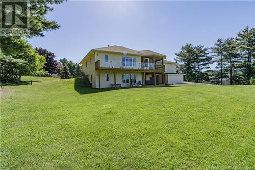 10 Lantern Street, Picadilly, NB - Outdoor