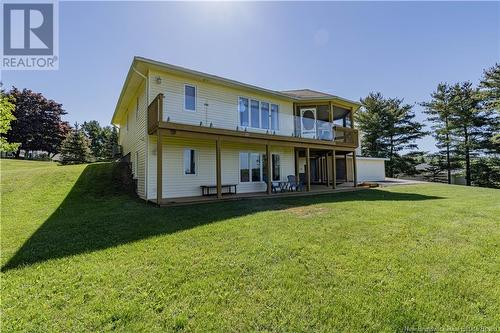 10 Lantern Street, Picadilly, NB - Outdoor