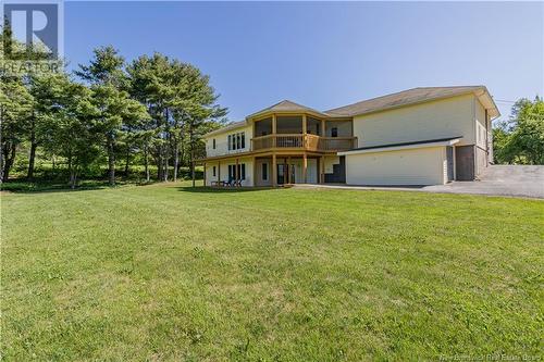 10 Lantern Street, Picadilly, NB - Outdoor