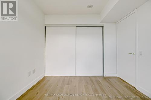 1112 - 33 Singer Court, Toronto, ON - Indoor Photo Showing Other Room