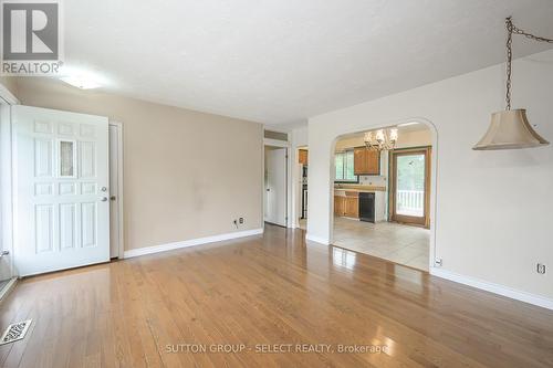 1595 Dixie Street, London, ON - Indoor Photo Showing Other Room
