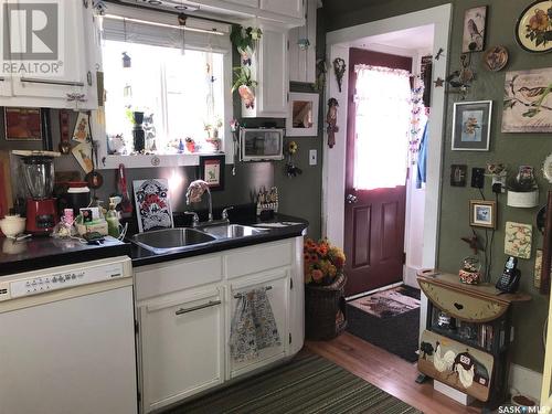 321 Rongve Street, Sturgis, SK - Indoor Photo Showing Kitchen With Double Sink