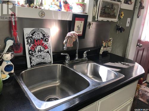 321 Rongve Street, Sturgis, SK - Indoor Photo Showing Kitchen With Double Sink