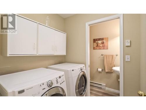 160 Celano Crescent Unit# 104, Kelowna, BC - Indoor Photo Showing Laundry Room