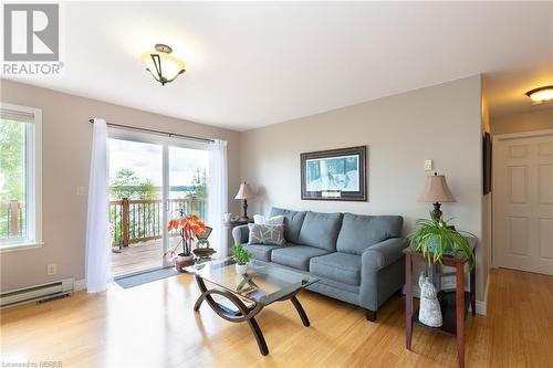 315 Regal Road, North Bay, ON - Indoor Photo Showing Living Room