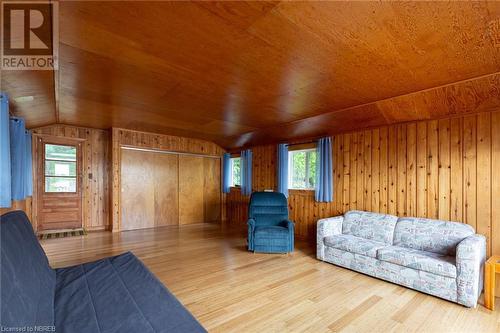 315 Regal Road, North Bay, ON - Indoor Photo Showing Living Room