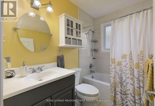 323 Grand Ridge Drive, Cambridge, ON - Indoor Photo Showing Bathroom