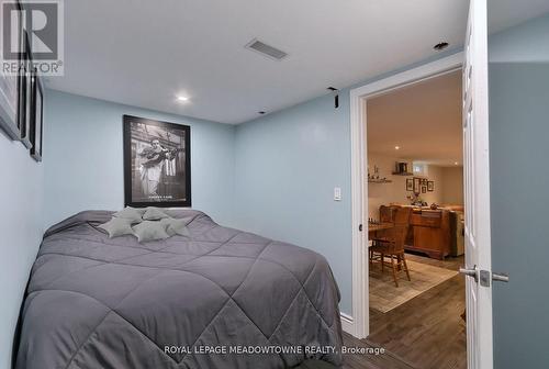 323 Grand Ridge Drive, Cambridge, ON - Indoor Photo Showing Bedroom