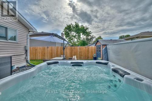 13 Dodds Court, Fort Erie, ON - Outdoor