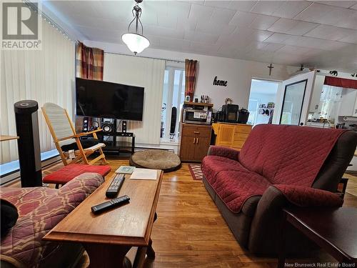 21 Boschert Road, Saint-Quentin, NB - Indoor Photo Showing Living Room