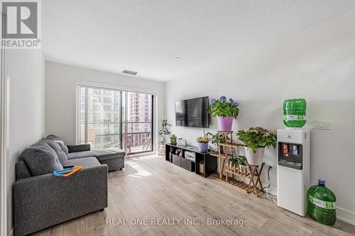 601 - 10 Eva Road, Toronto, ON - Indoor Photo Showing Living Room