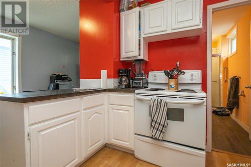 1218 1St Avenue N, Saskatoon, SK - Indoor Photo Showing Kitchen