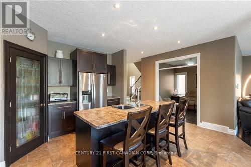 2655 Tucker Court, London, ON - Indoor Photo Showing Kitchen With Stainless Steel Kitchen With Double Sink