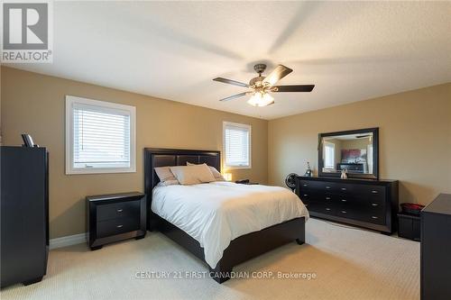 2655 Tucker Court, London, ON - Indoor Photo Showing Bedroom