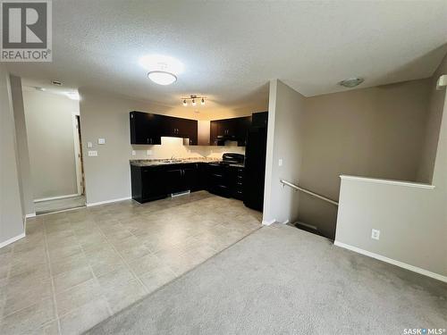 322 700 Battleford Trail, Swift Current, SK - Indoor Photo Showing Kitchen