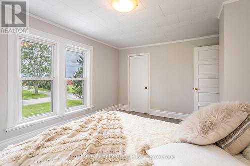 942 Westminster Drive, London, ON - Indoor Photo Showing Bedroom