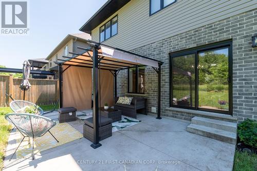 2354 Red Thorne Avenue, London, ON - Outdoor With Exterior