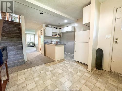 923-25 California Avenue, Windsor, ON - Indoor Photo Showing Kitchen