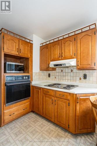 224 Atkinson Boulevard, London, ON - Indoor Photo Showing Kitchen